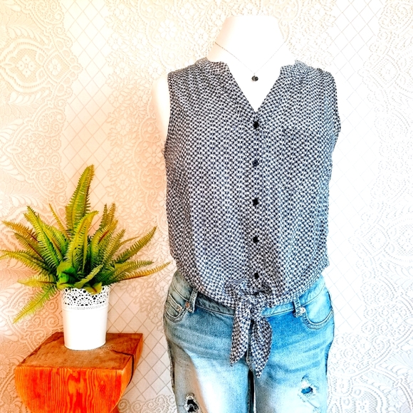 Sleeveless Tie Front Blouse / Tank - Picture 1 of 6